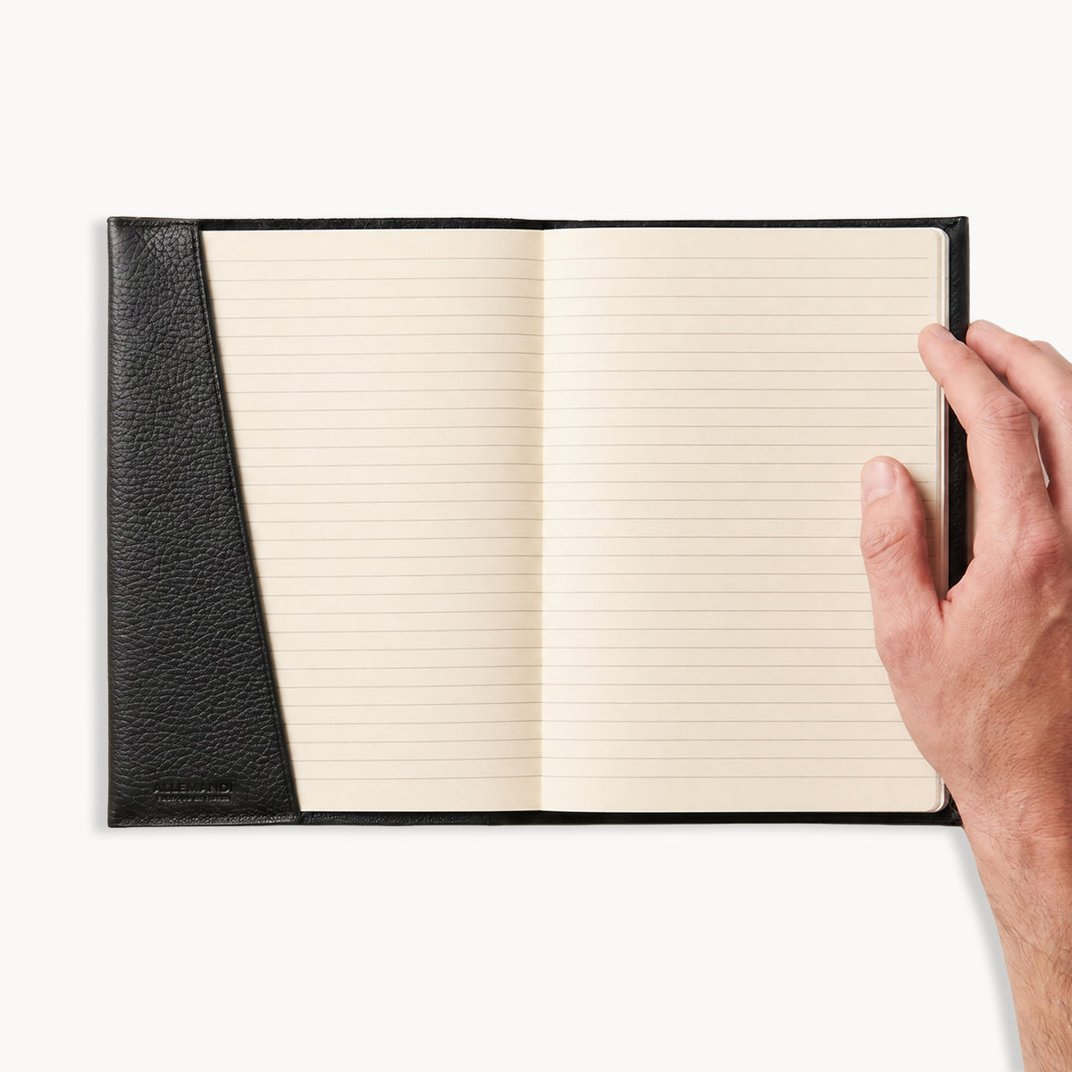 Carnet A5 avec couverture en cuir grainé noir ALLEMANDI ouvert